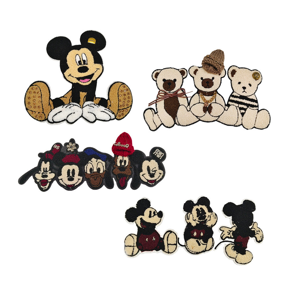 Large towel embroidered cartoon Mickey hand sewn without glue